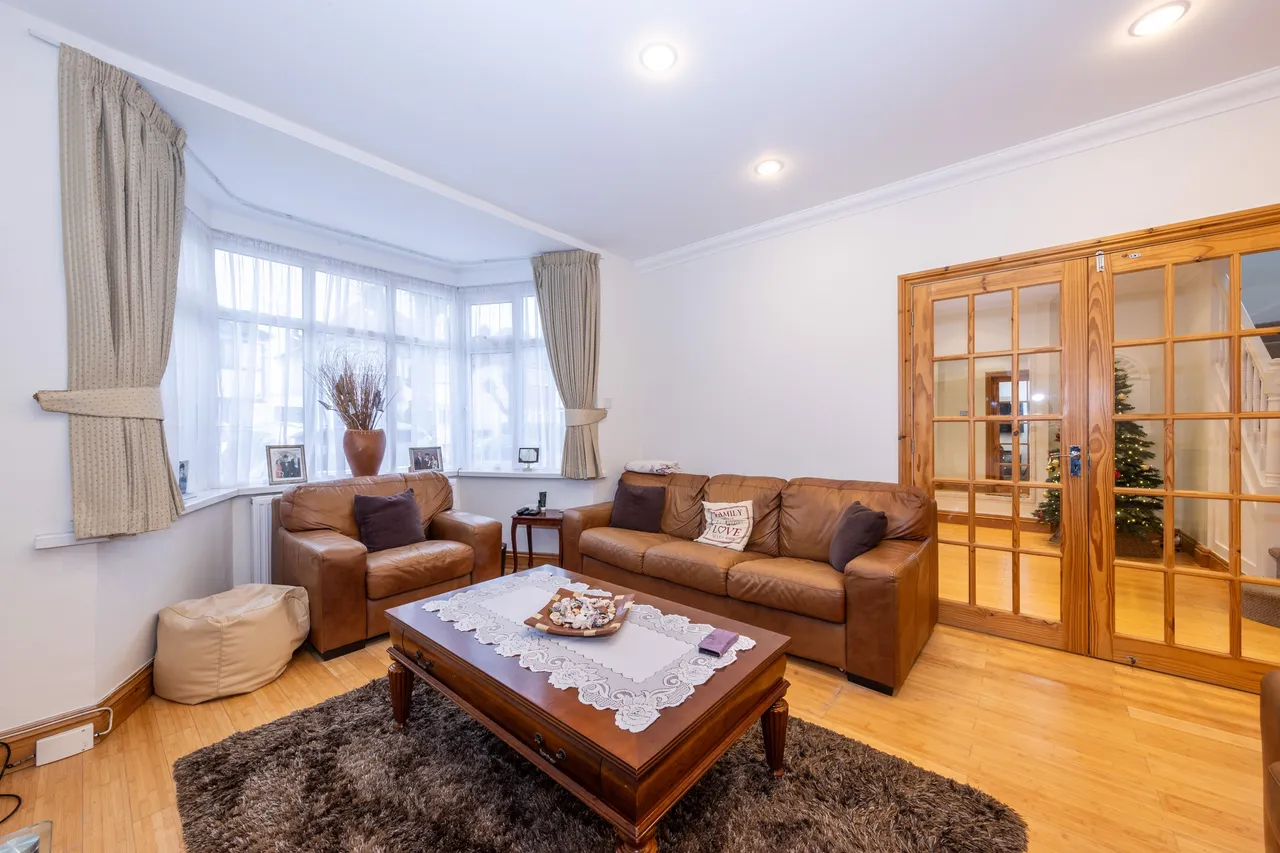 Hillcrest Avenue, Edgware, HA8, photo 9
