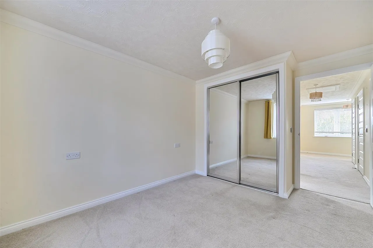 The Causeway, Chippenham, SN15, photo 9