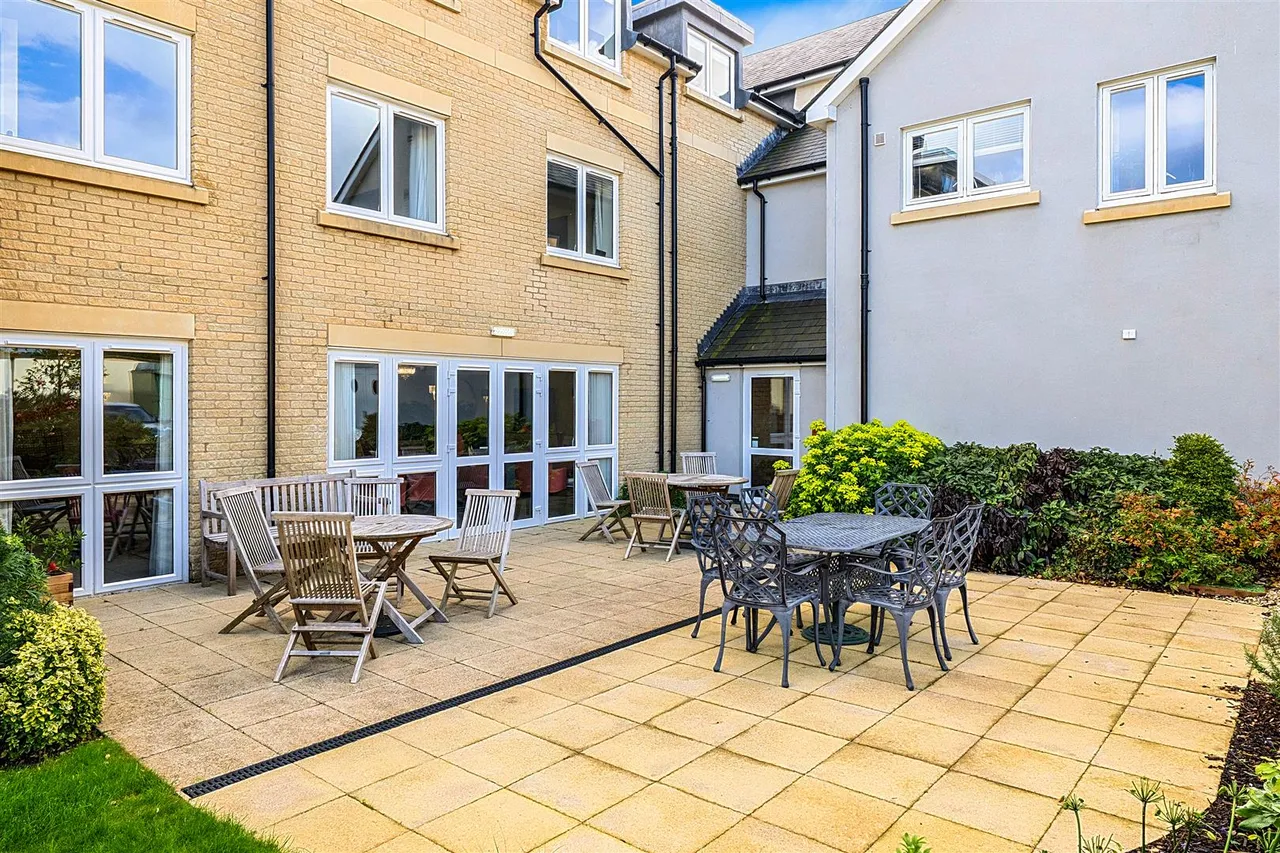 The Causeway, Chippenham, SN15, photo 15