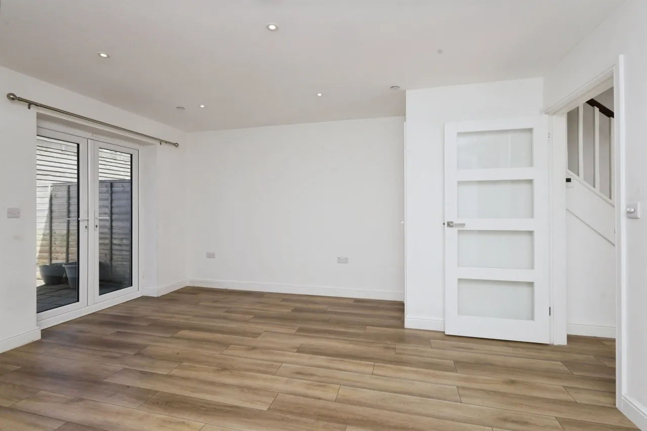 Manifold Mews, Eastbourne, photo 2