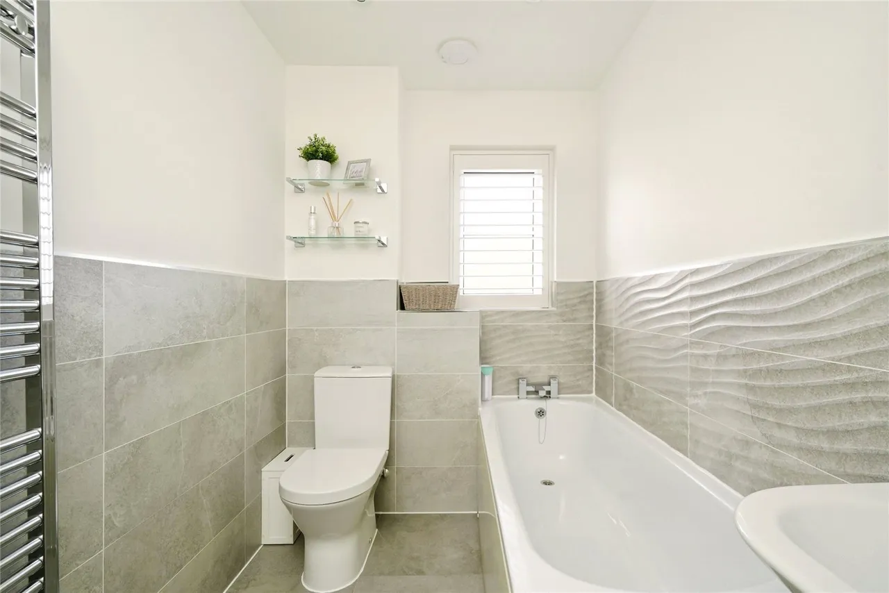 Violet Close, Ambrosden, Bicester, Oxfordshire, OX25, photo 32