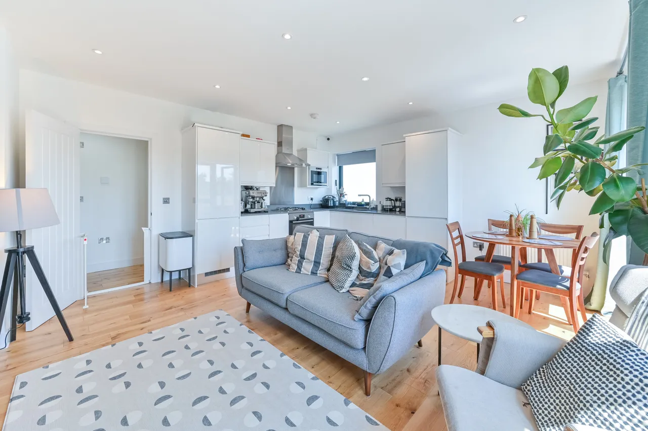 Flat 9, 34 Enmore Road, LONDON, photo 4