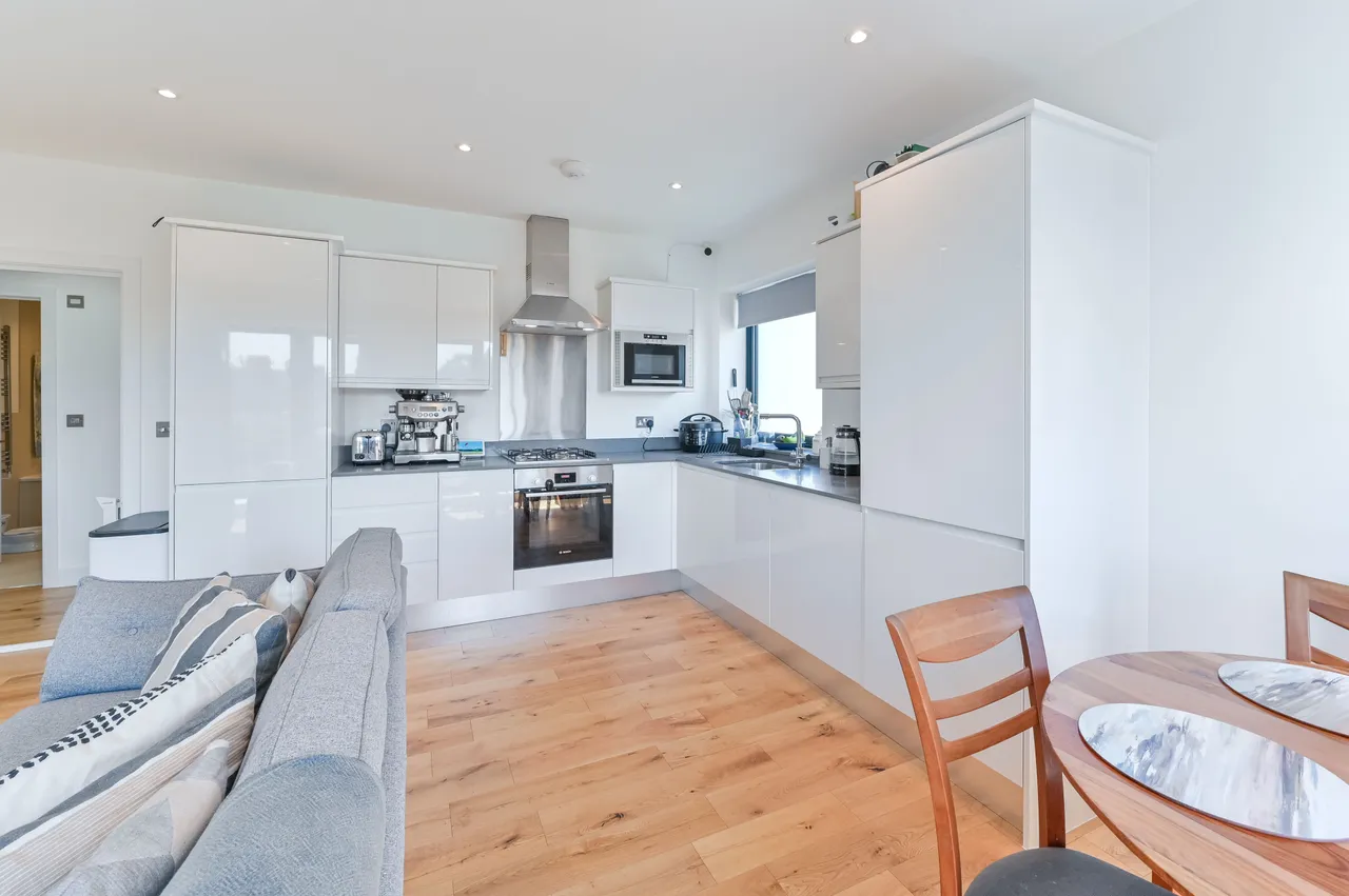 Flat 9, 34 Enmore Road, LONDON, photo 8