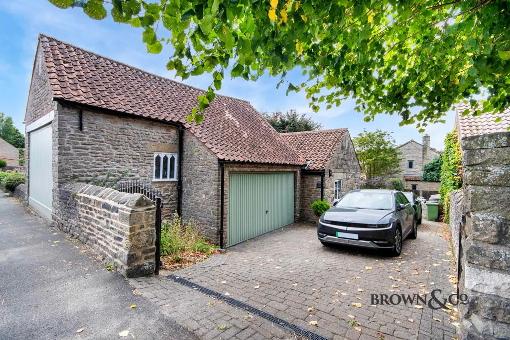 High Street, Whitwell, photo 6