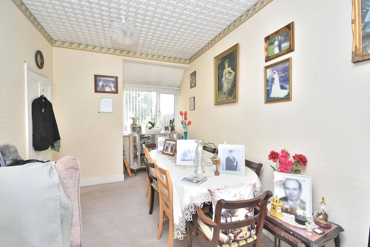 Delapre Crescent Road, Northampton, NN4 8NG, photo 4
