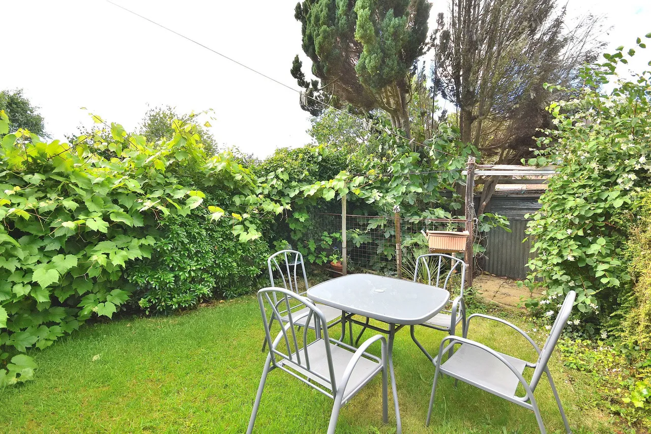 Delapre Crescent Road, Northampton, NN4 8NG, photo 15