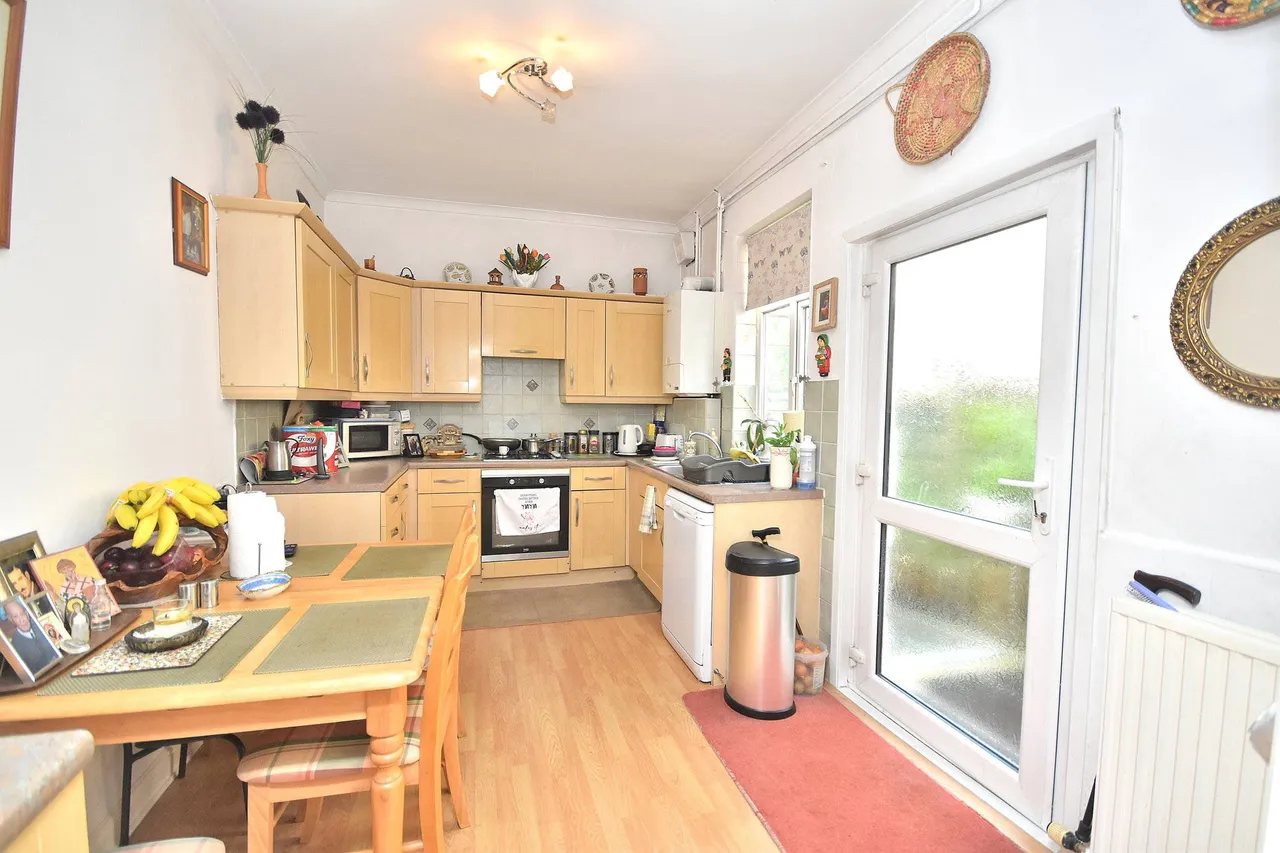 Delapre Crescent Road, Northampton, NN4 8NG, photo 6
