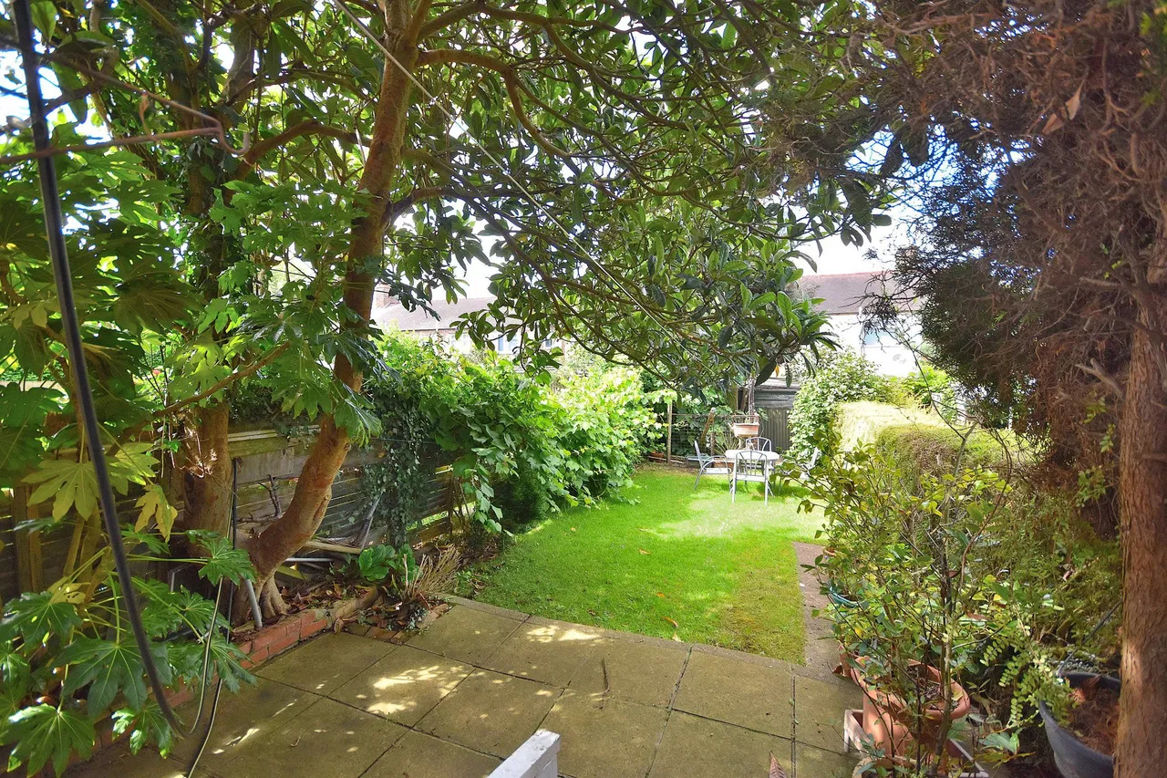 Delapre Crescent Road, Northampton, NN4 8NG, photo 16