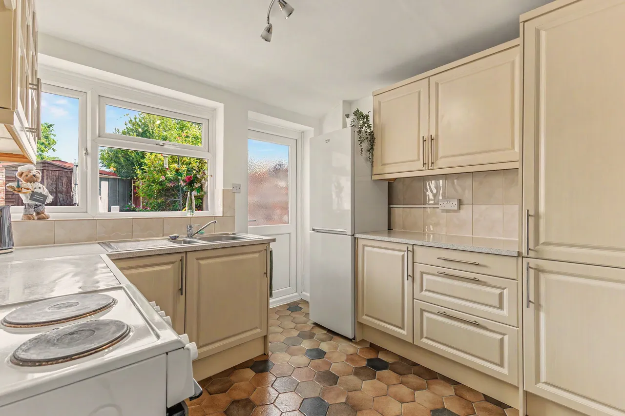 Newlands, Pershore, WR10, photo 3