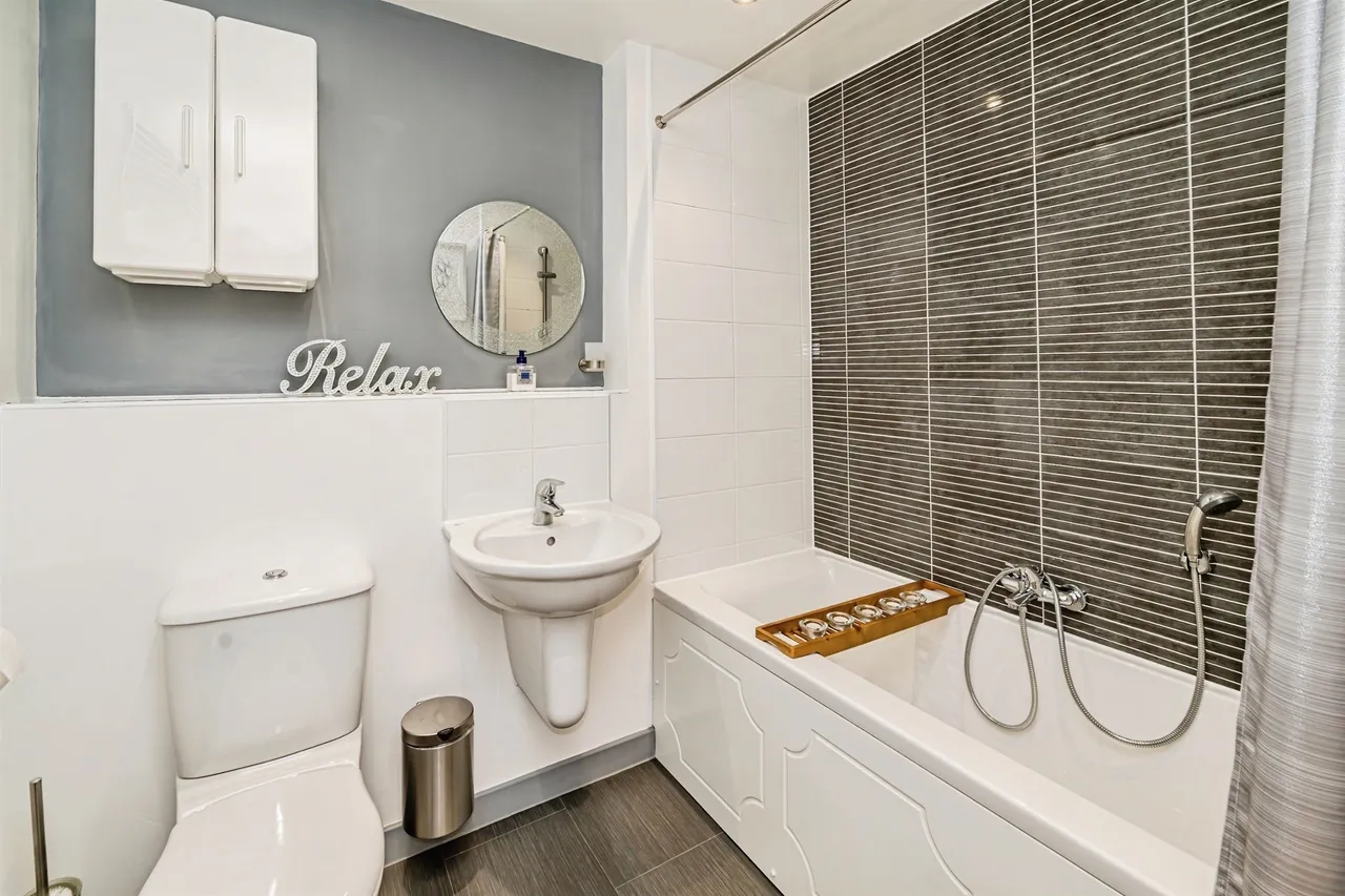 Braeburn Road, Aylesbury, photo 11