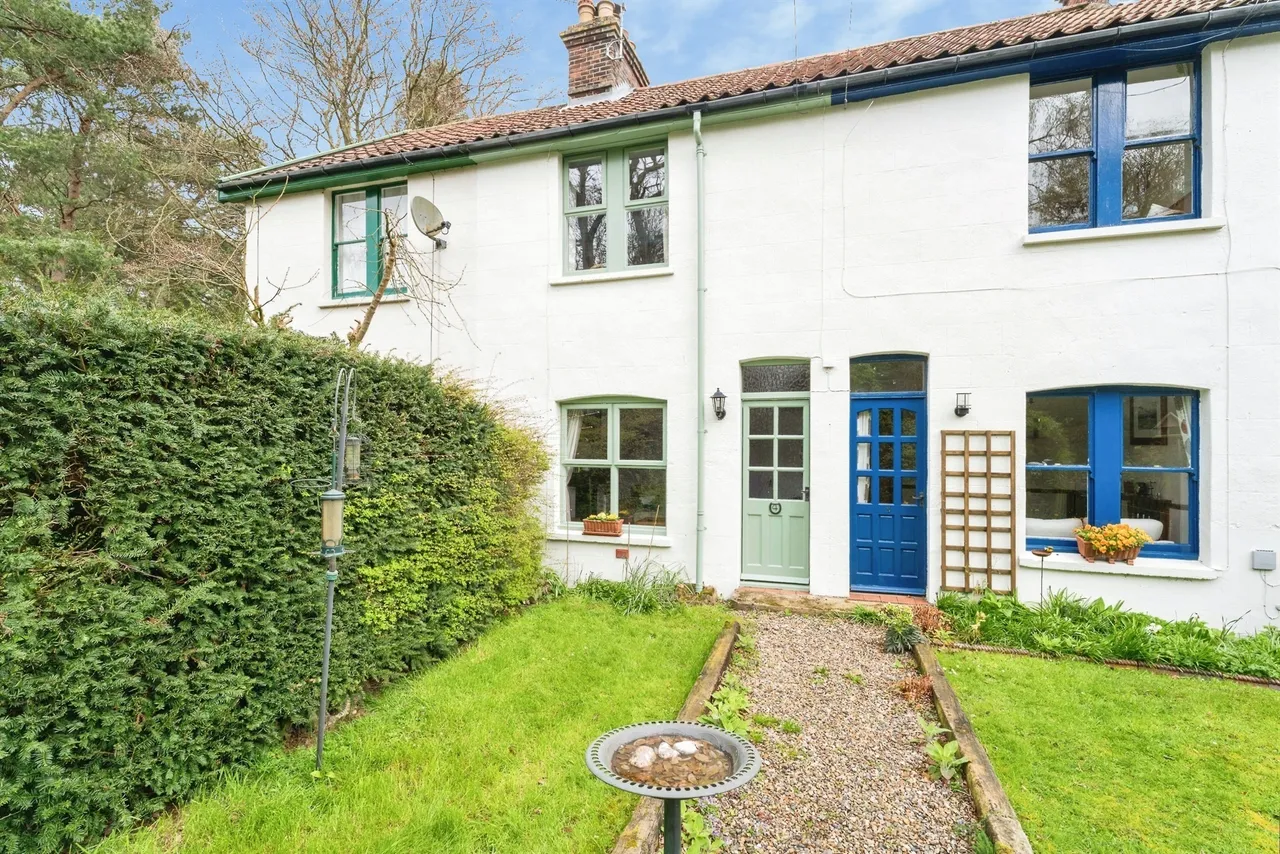 2 bed character property for sale — Bridge Road, High Kelling, Holt