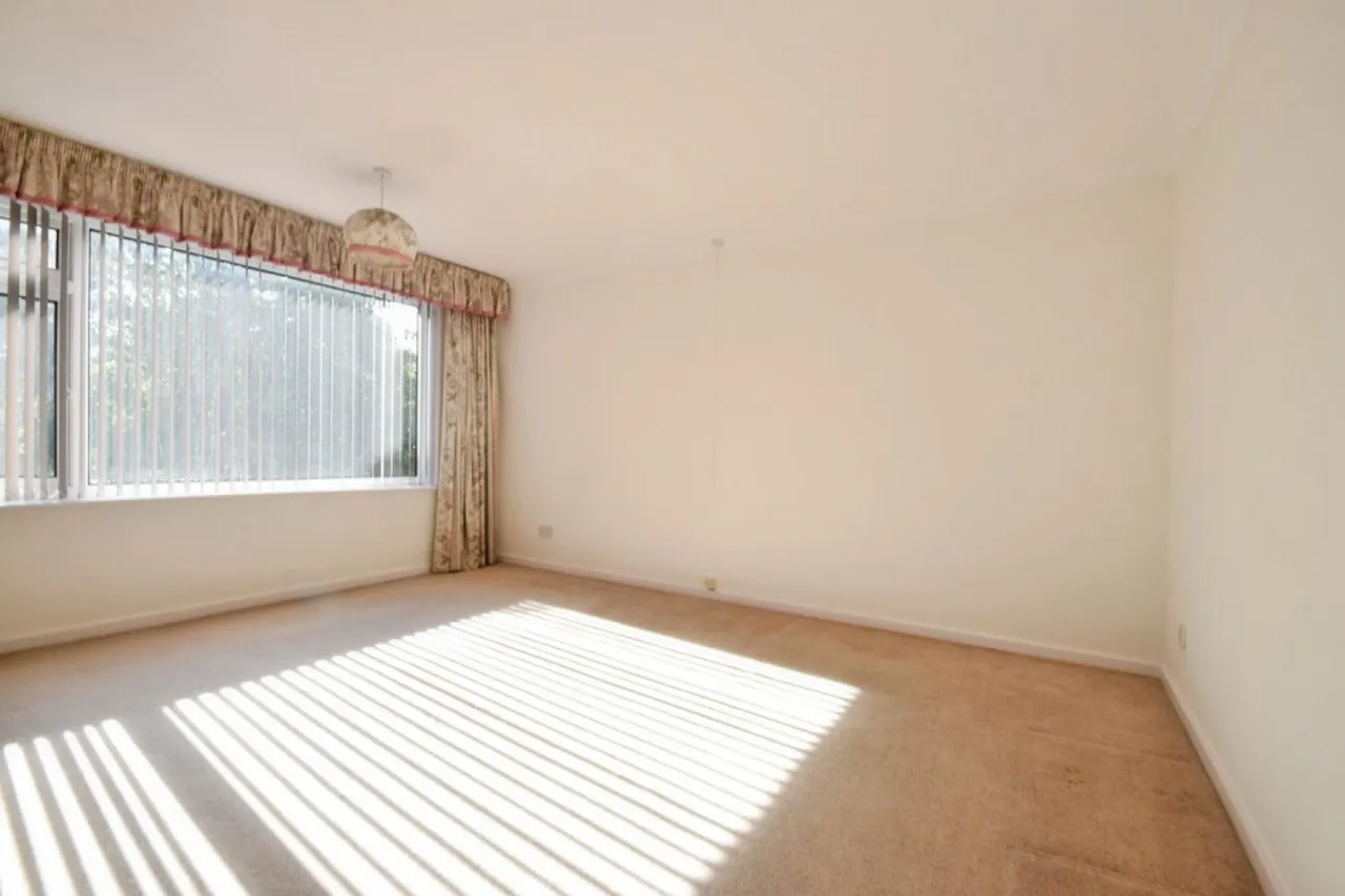 White Falcon Court, Solihull, B91, photo 6