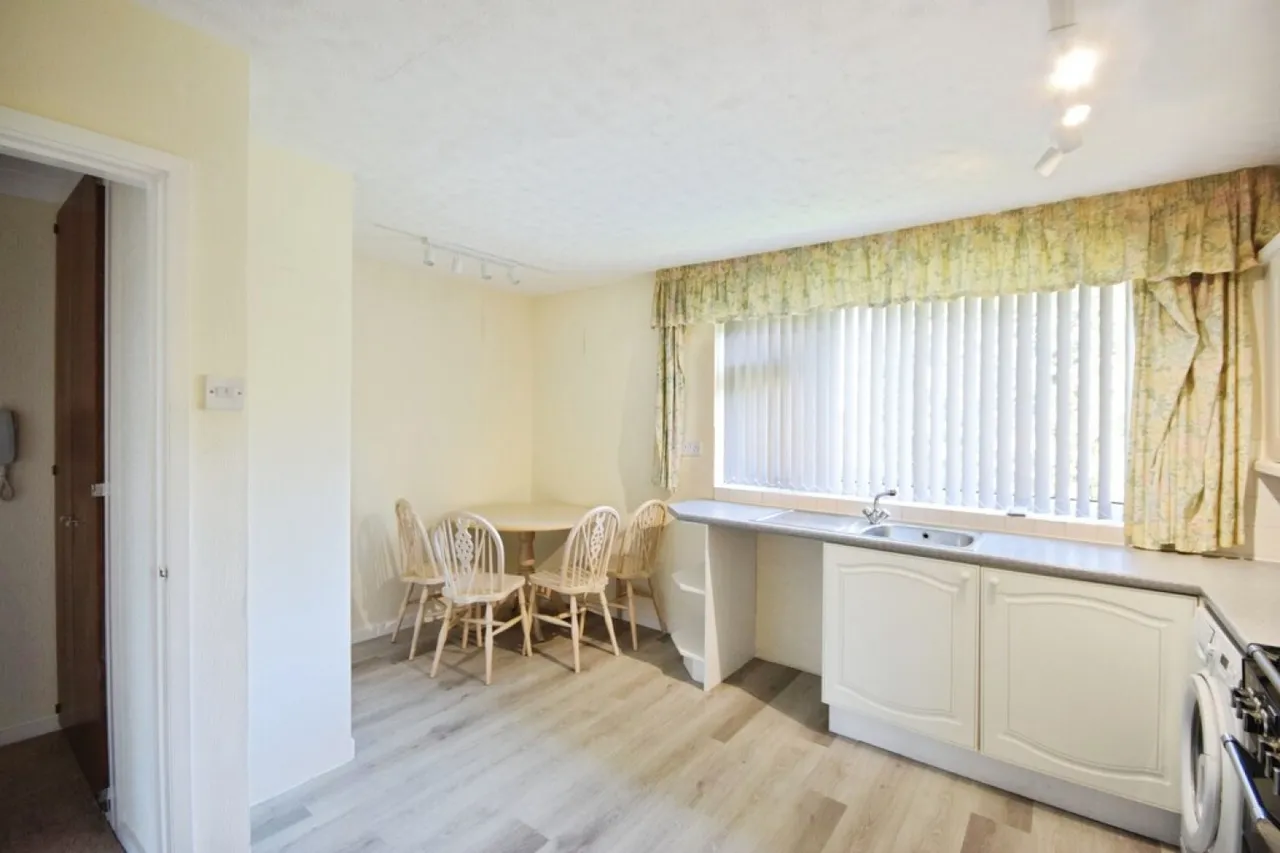 White Falcon Court, Solihull, B91, photo 7