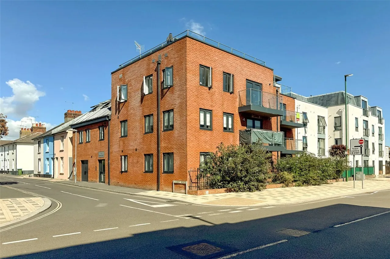 3 bed property for sale, Littlehampton, BN17