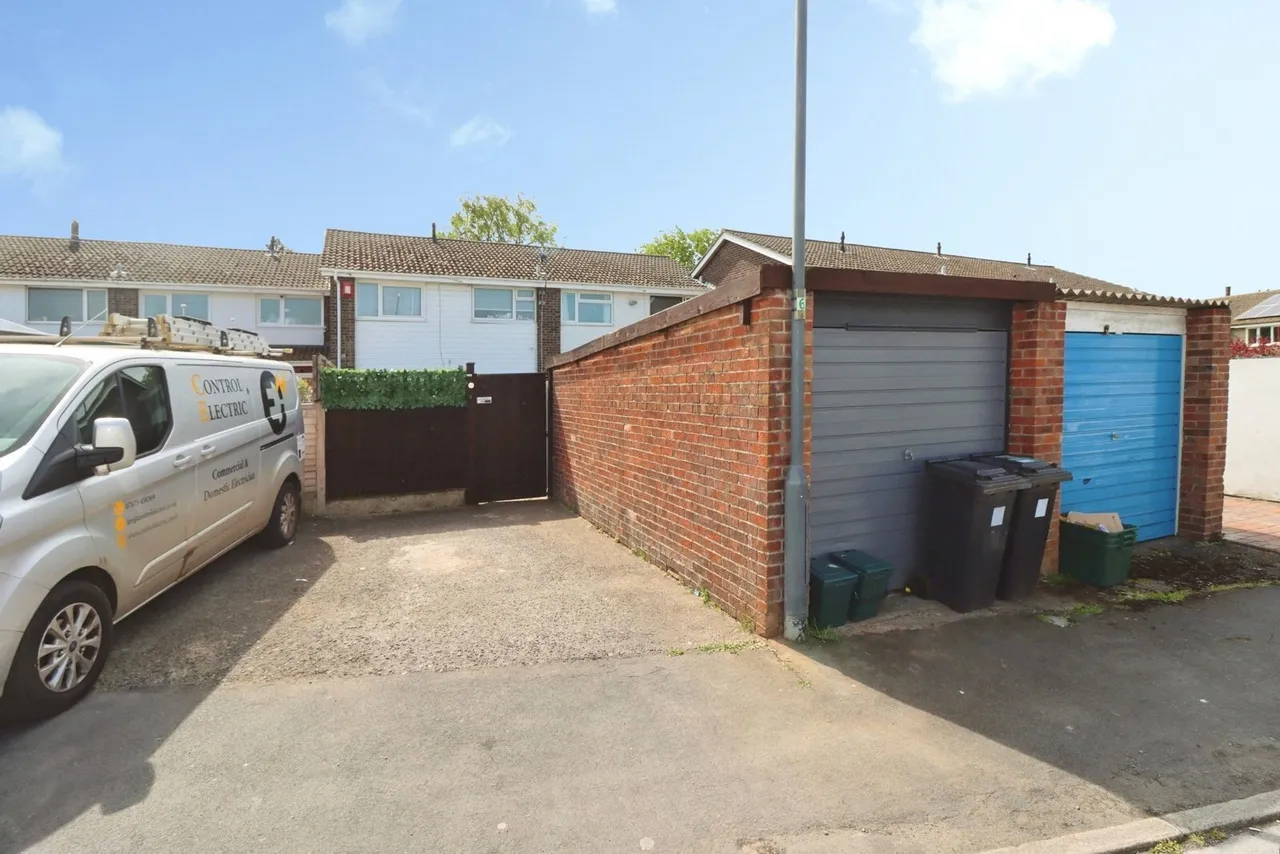 Bredon, Yate, Bristol, BS37, photo 16