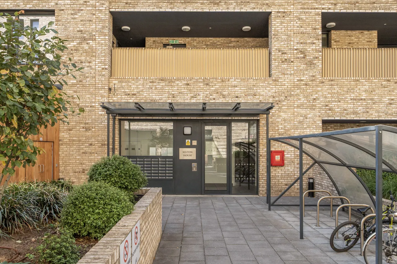 28 Kelton House, Corbet Gardens, LONDON, photo 12