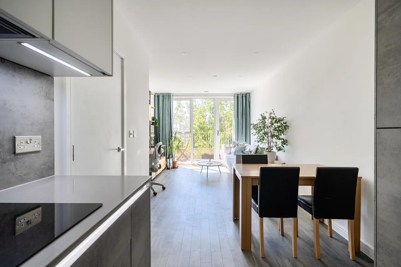 28 Kelton House, Corbet Gardens, LONDON, photo 10