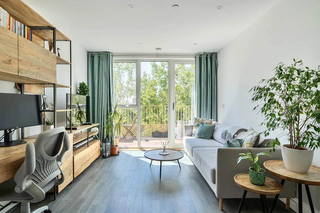 1 bed flat for sale — 28 Kelton House, Corbet Gardens, LONDON