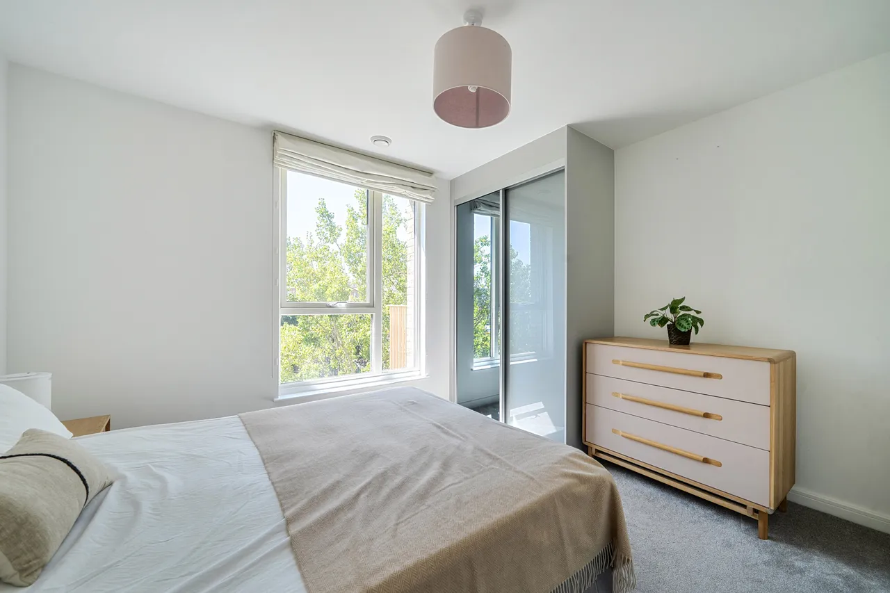 28 Kelton House, Corbet Gardens, LONDON, photo 3