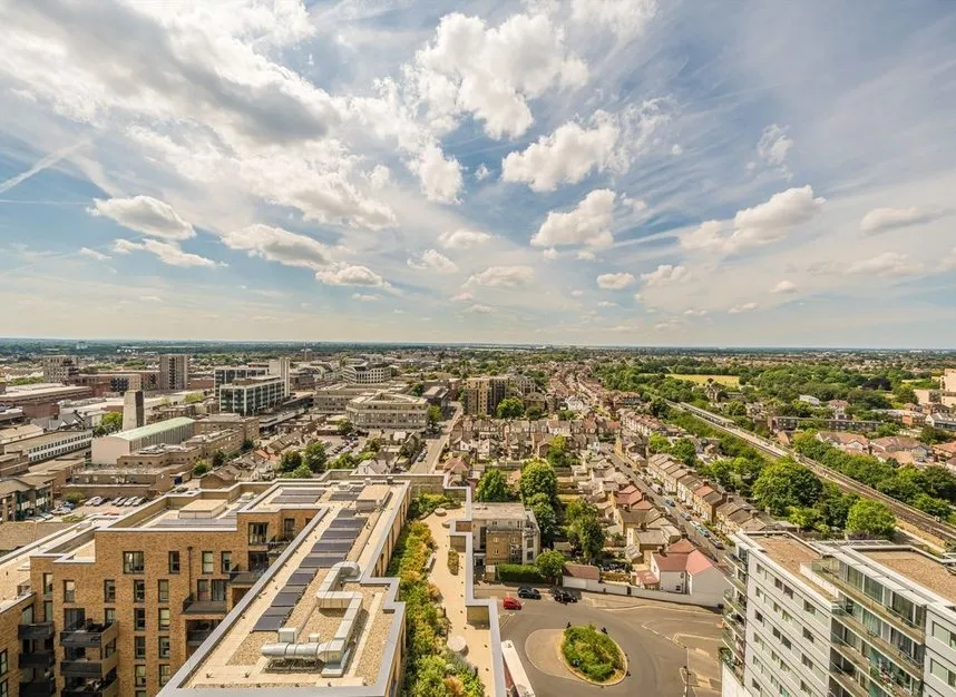 Prince Regent Road, Hounslow, TW3, photo 2
