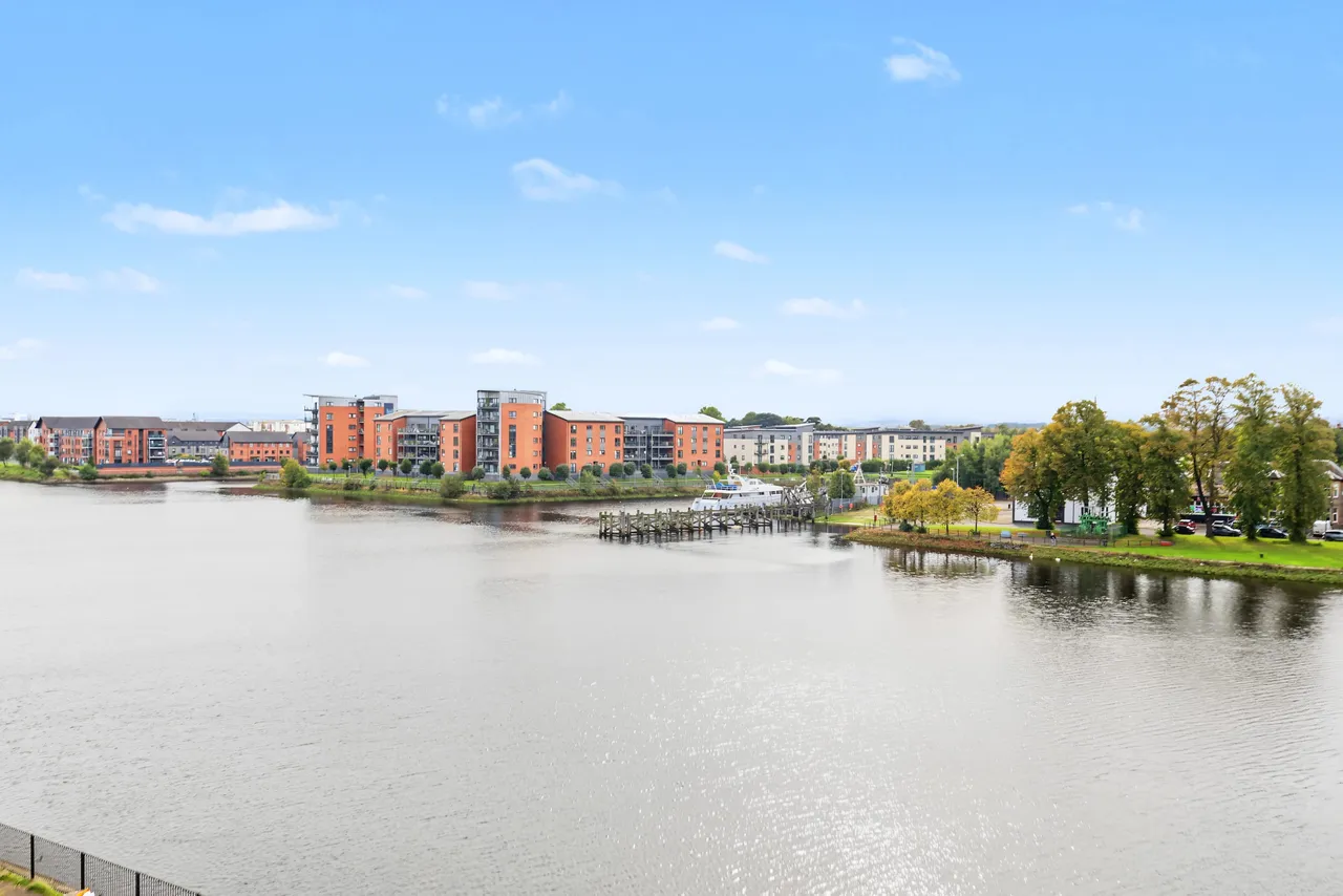 Ellerslie Path, Yoker, G14, photo 10