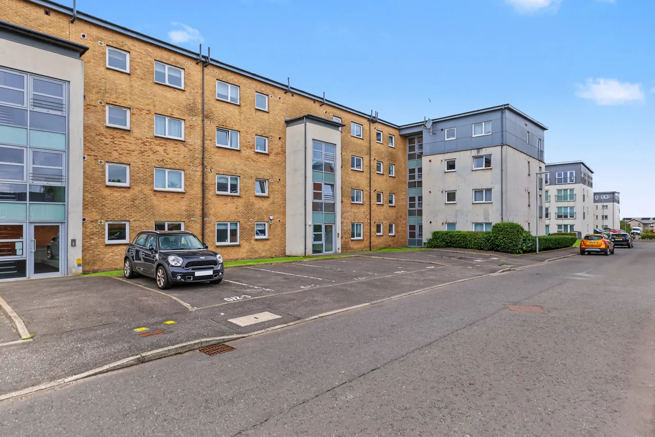 Ellerslie Path, Yoker, G14, photo 38