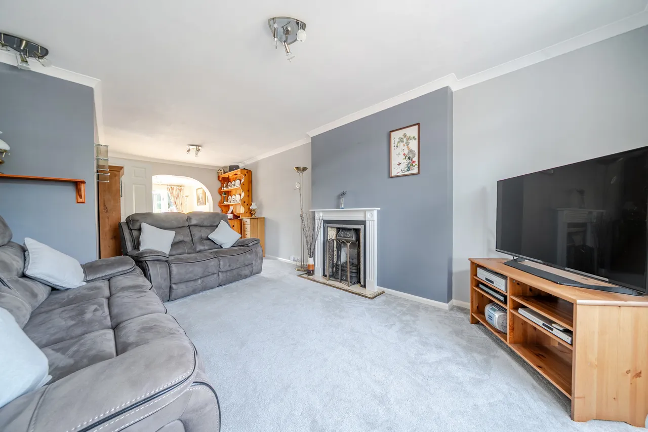 Carlton Road, Redhill, RH1, photo 2