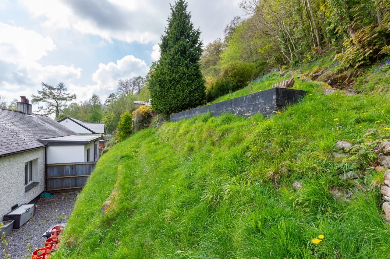 Hillside Cottages, Dolgarrog, photo 13