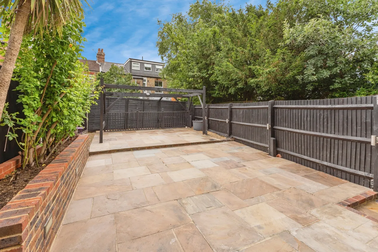 3 bed house for sale — Percy Road, London