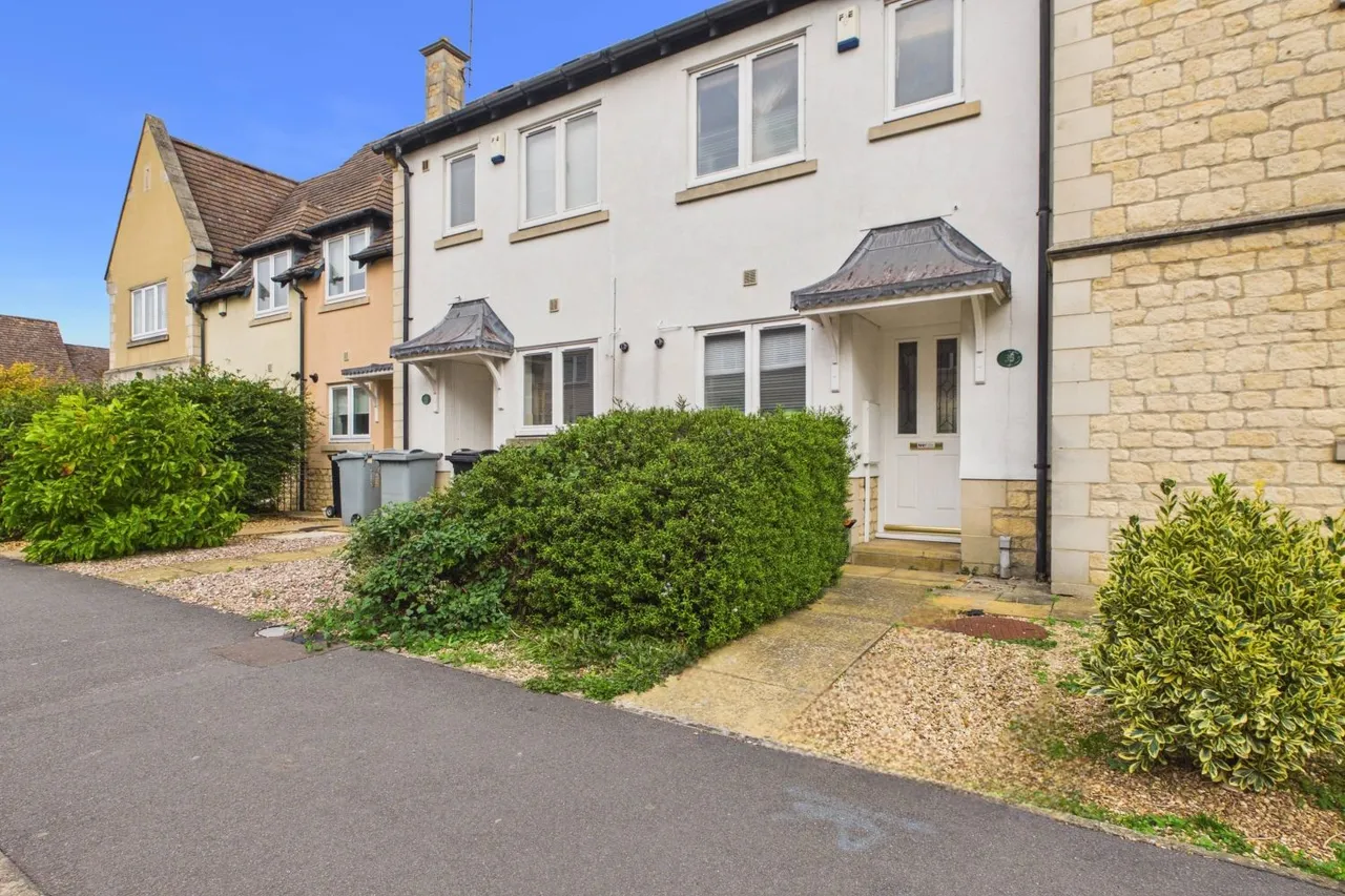 2 bed house to rent, Gresley Drive, Stamford, PE9