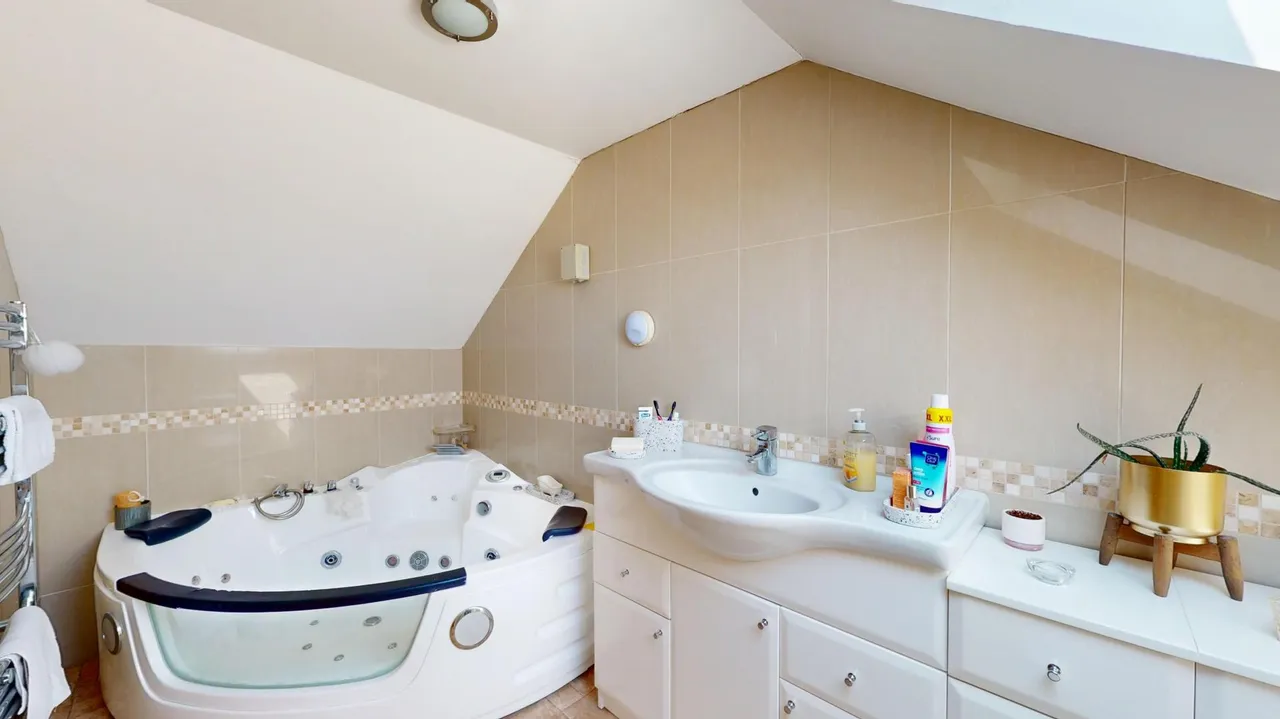 St Agnes Road, Heath, CF14, photo 20