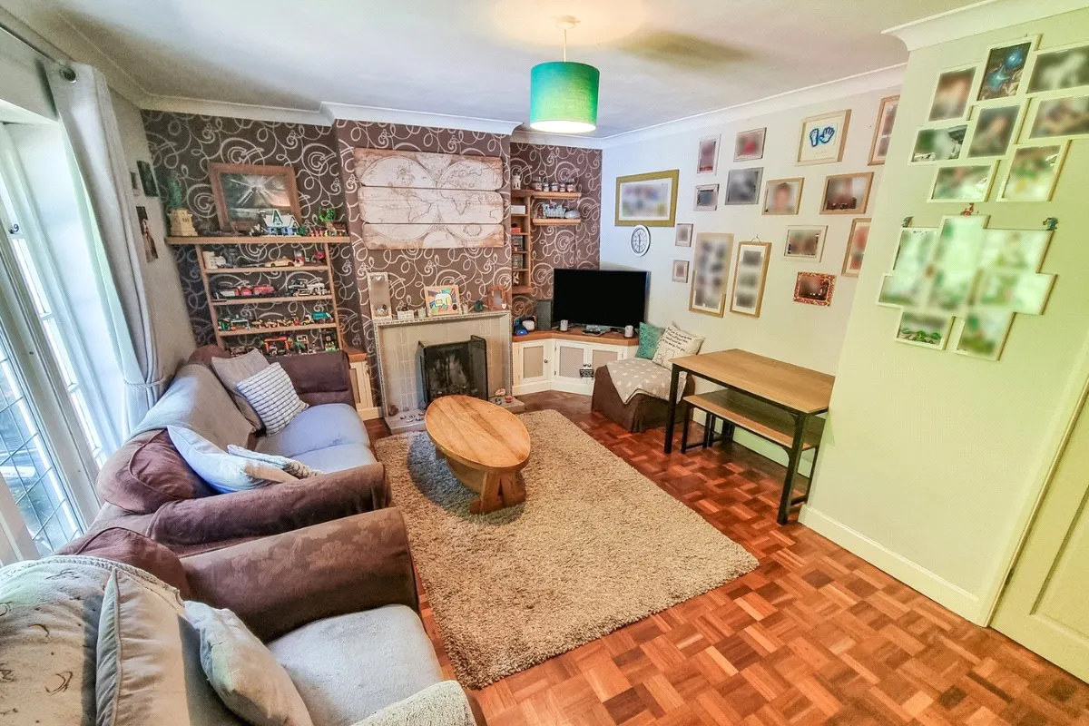 Wentworth Crescent, Ash Vale, Guildford, Surrey, GU12 5LQ, photo 5