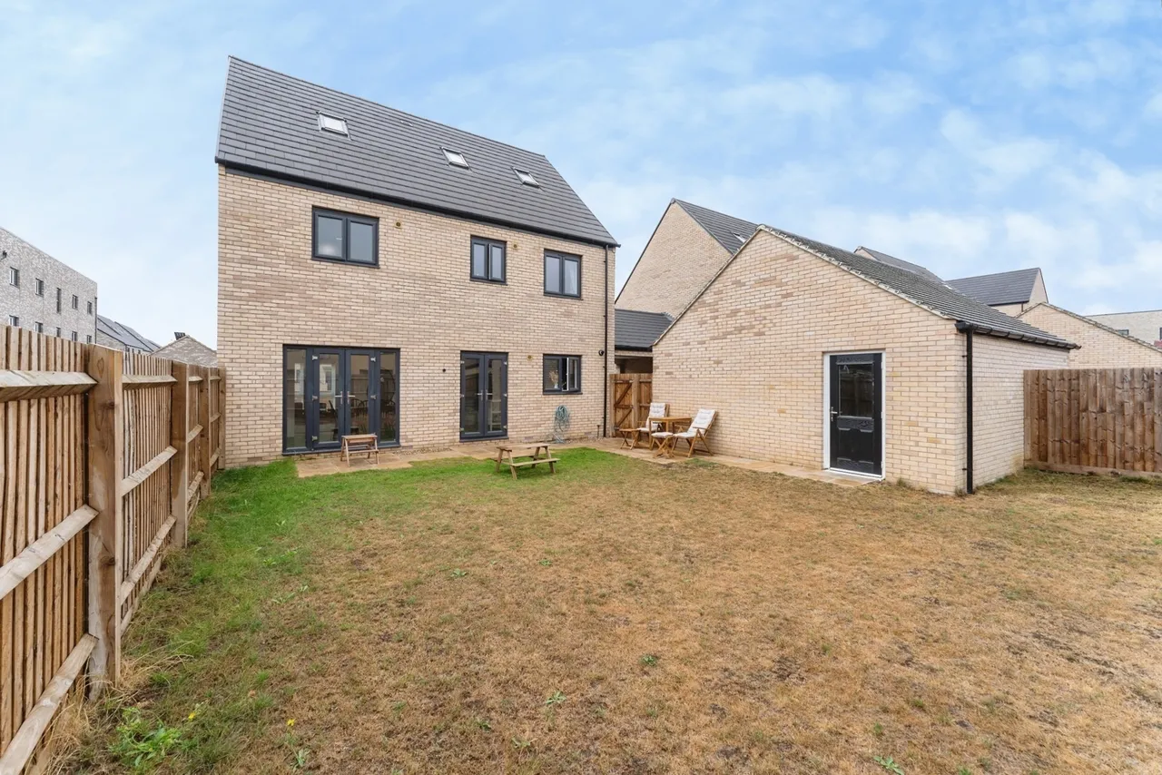 Sheepfold Lane, Cambourne, CB23, photo 3
