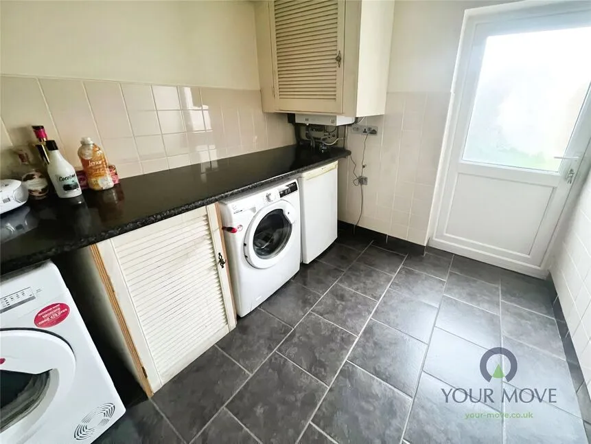 Cowley Drive, Milking Bank, West Midlands, DY1, photo 5