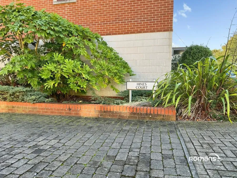 Hines Court, Basingstoke, RG24, photo 3