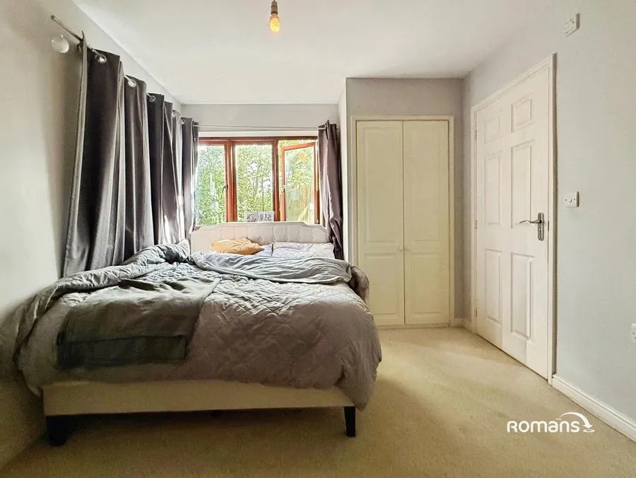 Hines Court, Basingstoke, RG24, photo 8