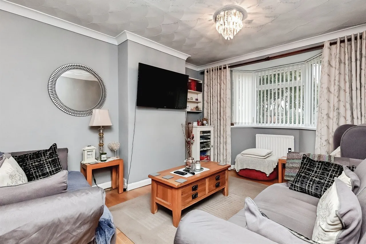 Rowlett Road, Corby, NN17, photo 3