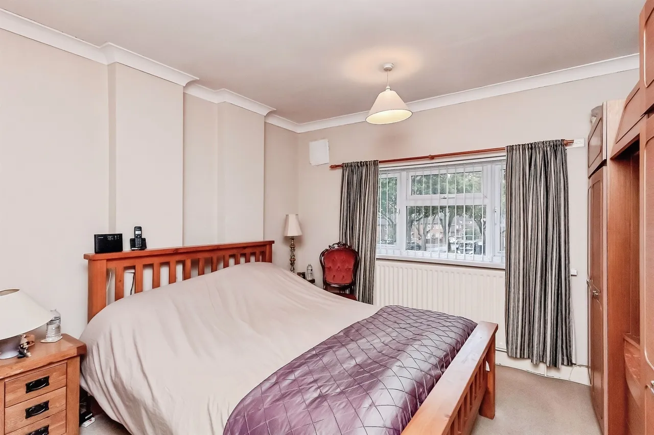 Rowlett Road, Corby, NN17, photo 10