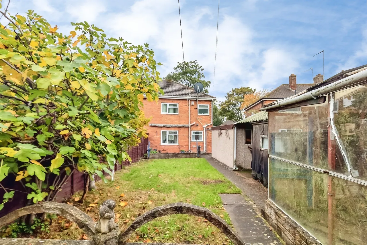Rowlett Road, Corby, NN17, photo 14