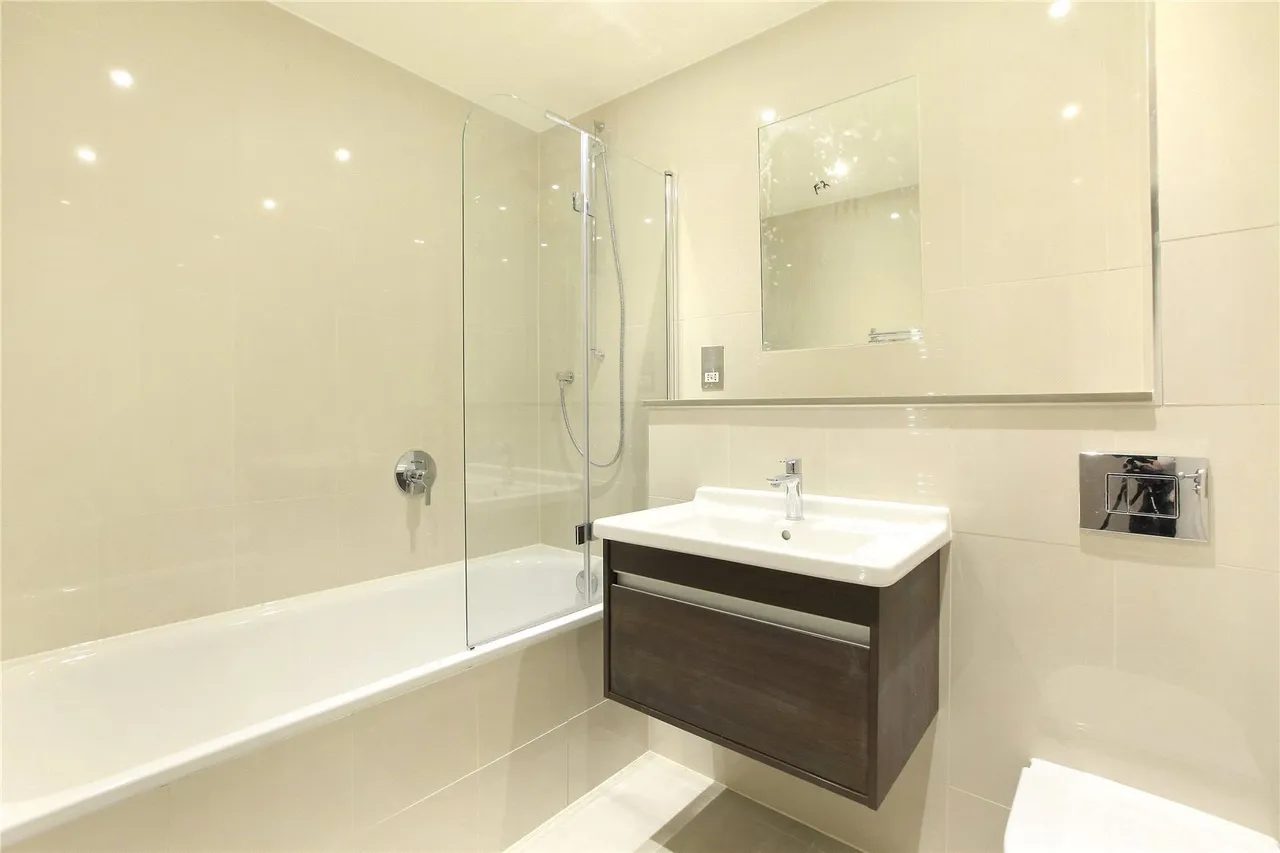 Clapham Common North Side, Battersea, SW4, photo 9