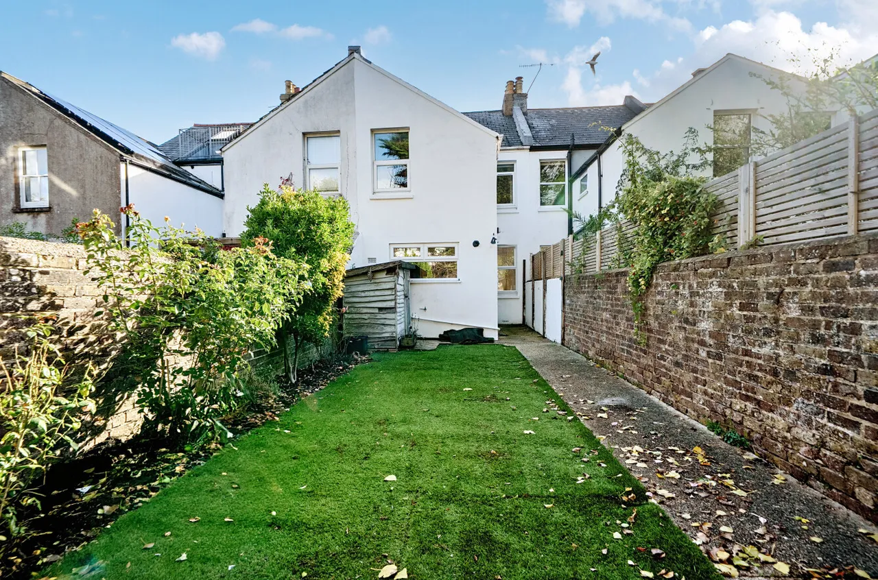 Queen Street, Worthing, BN14, photo 13