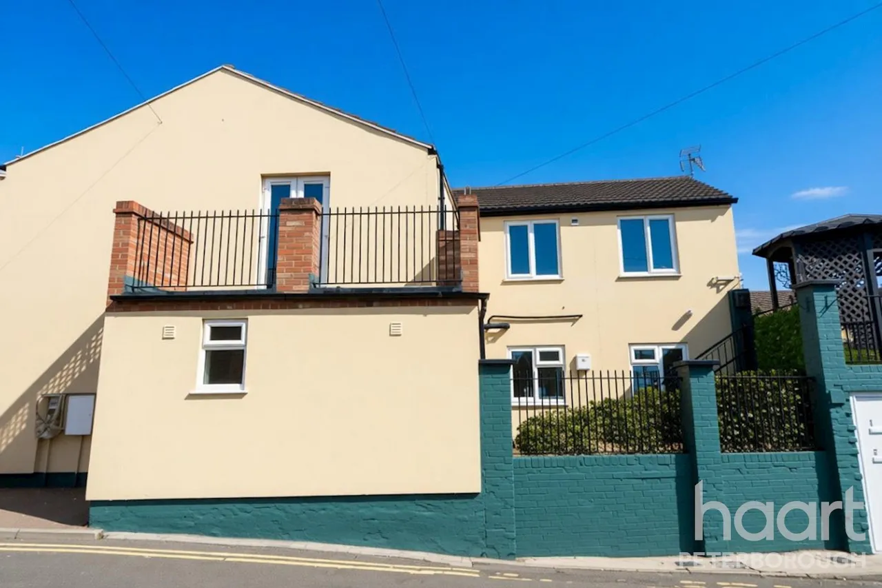 2 bed flat to rent, Wisbech, PE13