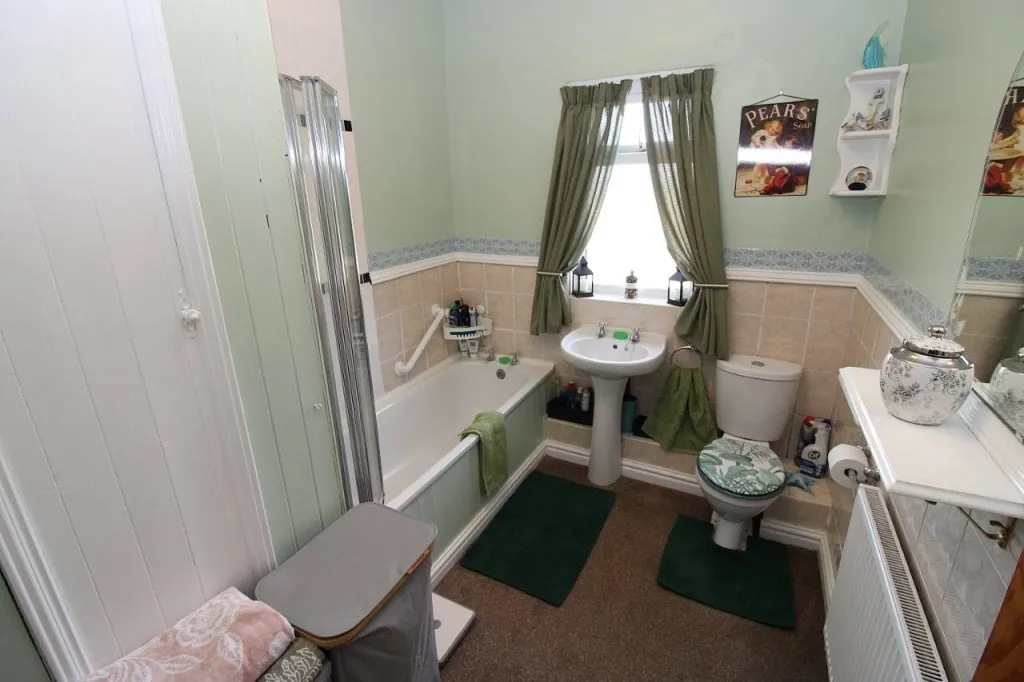 Barnsley Road, Brierley, photo 9