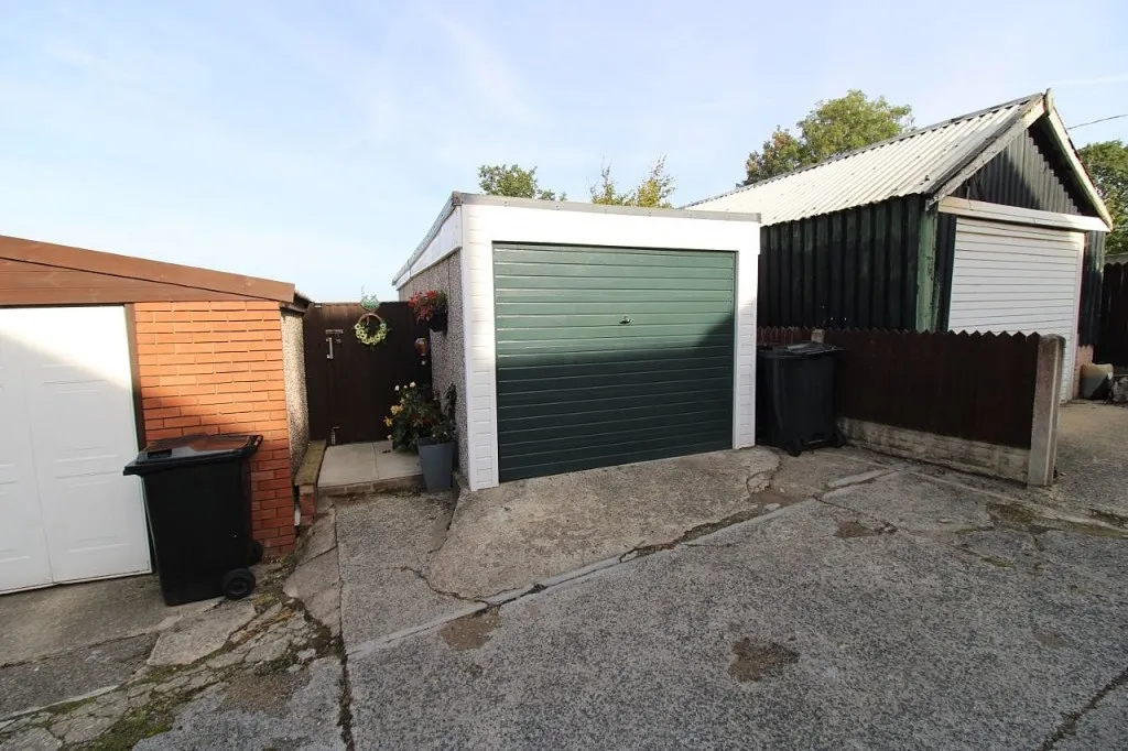 Barnsley Road, Brierley, photo 12