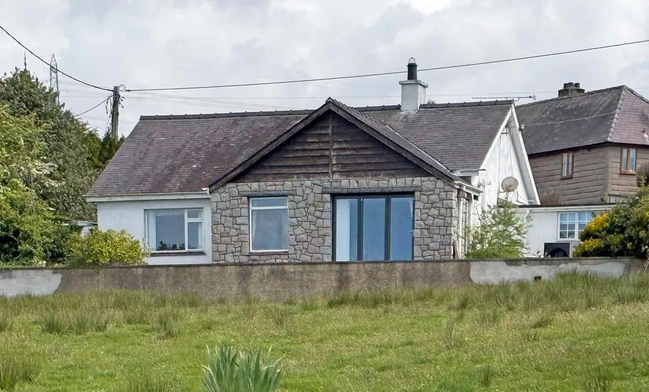 Rhostryfan, Caernarfon, LL54, photo 25