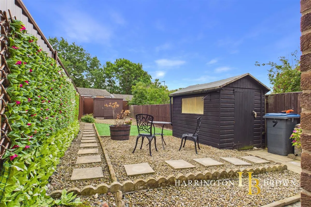 St Marys Crescent, Blackhill, photo 15