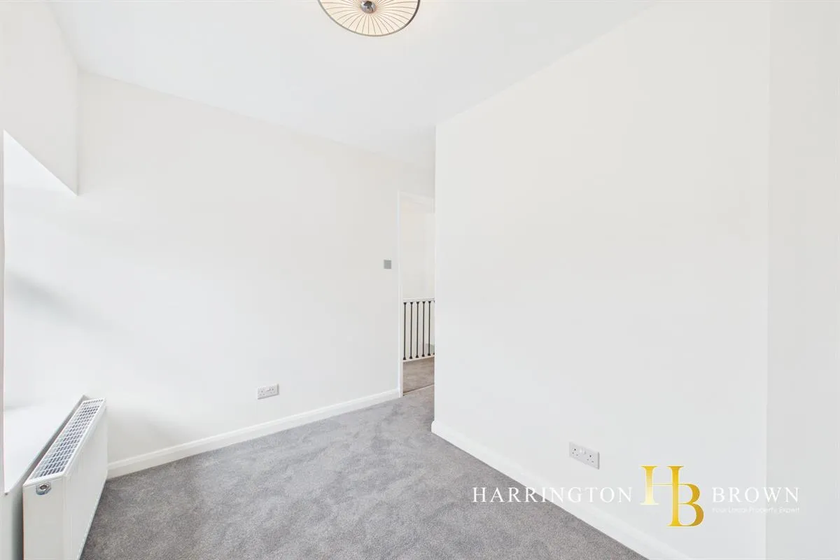 St Marys Crescent, Blackhill, photo 21