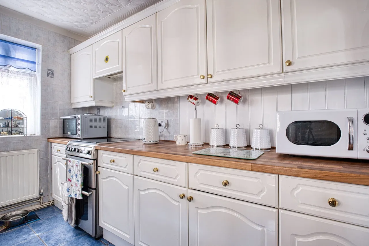 Biddenden Way, Istead Rise, Gravesend, DA13, photo 9