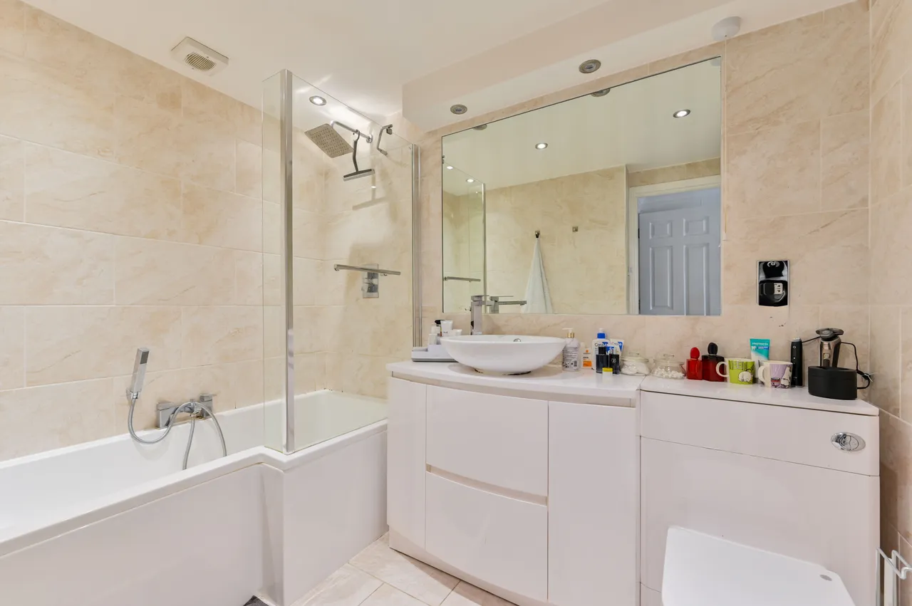 London, SW11, photo 6