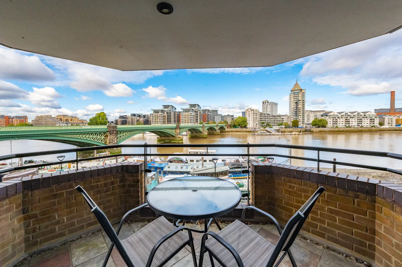 London, SW11, photo 5